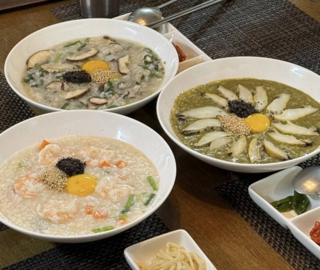 ソウォン粥で並んだ料理