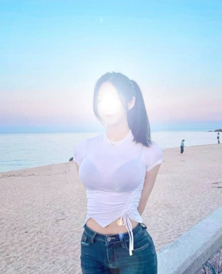 エスコート女性の紹介写真