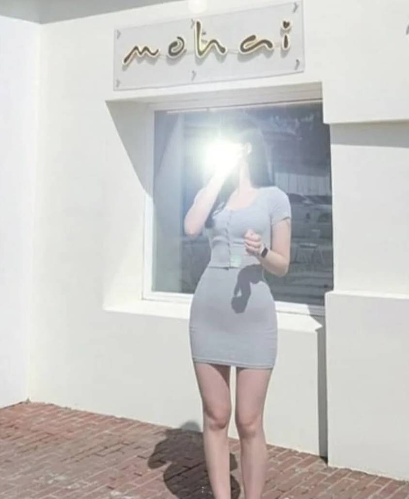エスコート女性の紹介写真