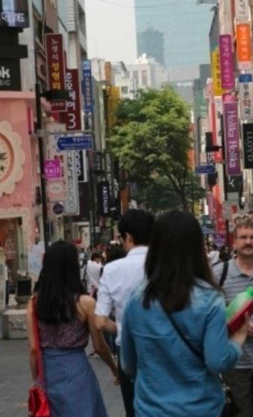 明洞の街並みとデート後の車での移動